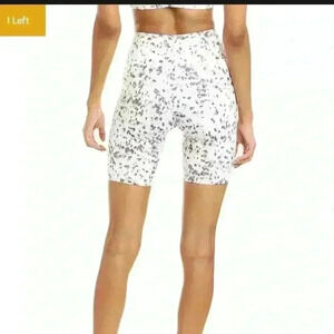 Good American Electric Feel animal black white bike shorts 0 NWOT